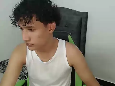Boy coll online show from March 2026 05:33:02 AM