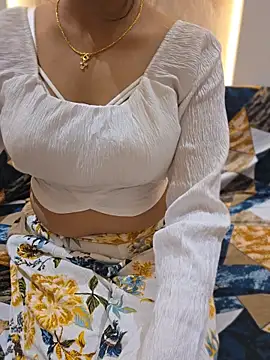 RealcoupleP online show from April 2026 04:13:02 PM