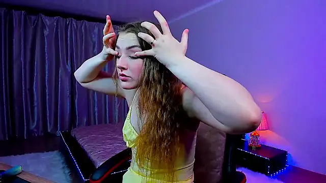 Sofia beautifuul online show from October 2025 03:03:01 AM