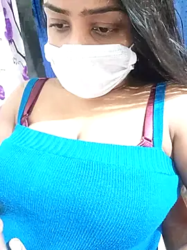 COZY ROZI online show from October 2025 05:03:01 PM