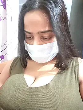 COZY ROZI online show from October 2025 04:52:02 PM