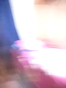 COZY ROZI online show from November 2025 04:40:01 PM