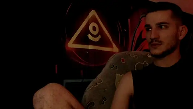 yoyoboy988 online show from December 2025 11:26:02 PM