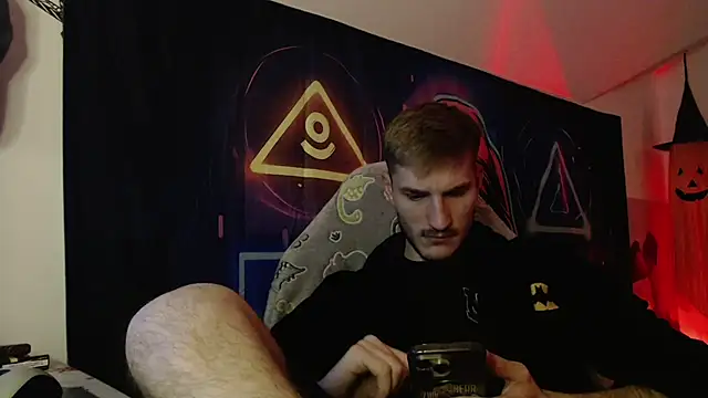 yoyoboy988 online show from November 2025 05:49:02 PM