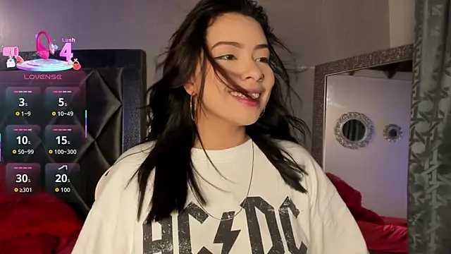 Snapshot of Susana_Williamss chatting on September 2025 03:23:02 PM Susana Williamss online show from September 2025 03:23:02 PM