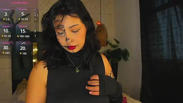 Snapshot of Susana_Williamss chatting on October 2025 09:03:02 PM Susana Williamss online show from October 2025 09:03:02 PM