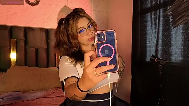 Susana Williamss online show from March 2026 07:37:02 PM