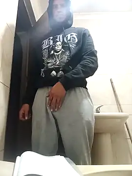 Quint3n online show from November 2025 11:37:01 PM