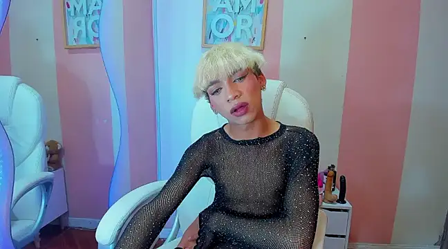 Danny Luxx online show from February 2025 08:16:02 PM