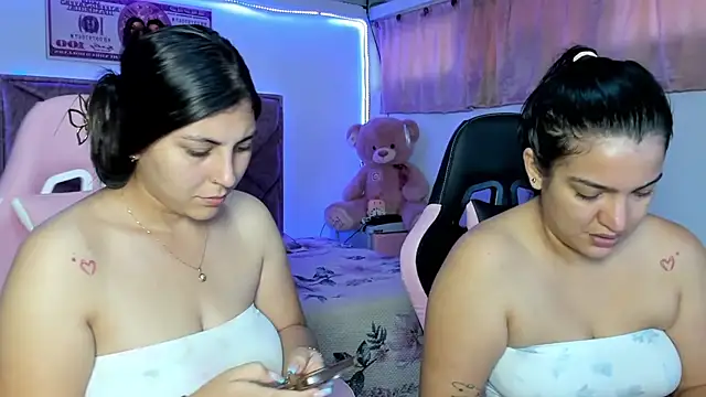 Snapshot of Cristal_Smith20 chatting on July 2026 12:23:01 PM Cristal Smith20 online show from July 2026 12:23:01 PM