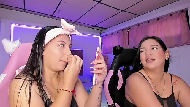 Cristal Smith20 online show from April 2026 12:39:01 PM