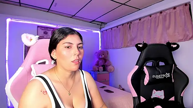 Cristal Smith20 online show from April 2026 01:23:02 AM