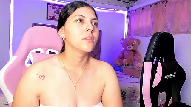 Snapshot of Cristal_Smith20 chatting on July 2026 12:05:02 PM Cristal Smith20 online show from July 2026 12:05:02 PM