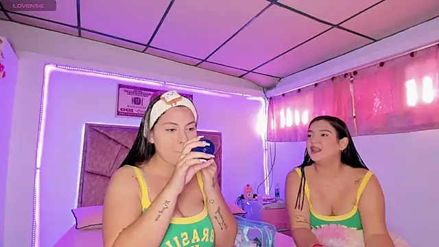 Cristal Smith20 online show from December 2025 12:55:01 PM