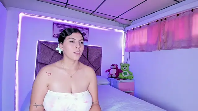 Snapshot of Cristal_Smith20 chatting on October 2025 02:52:01 PM Cristal Smith20 online show from October 2025 02:52:01 PM