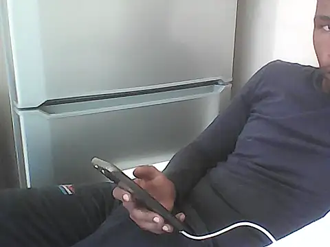 Snapshot of TwistedR chatting on February 2026 11:07:01 AM TwistedR online show from February 2026 11:07:01 AM