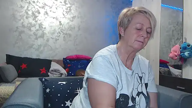 RosesandLillies online show from March 2026 04:50:01 PM