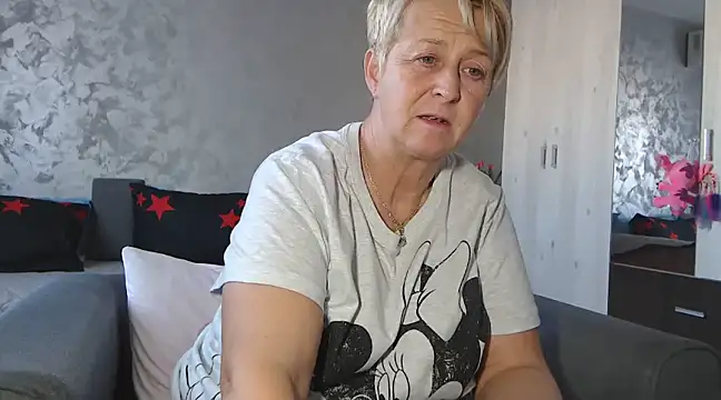 RosesandLillies online show from March 2025 02:32:02 PM