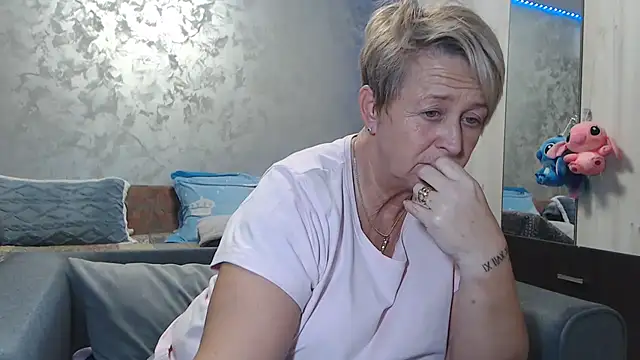 RosesandLillies online show from February 2026 06:27:02 PM