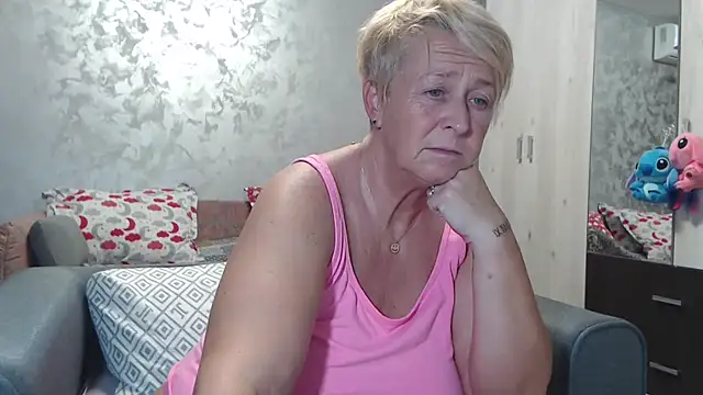 RosesandLillies online show from September 2025 05:07:01 PM