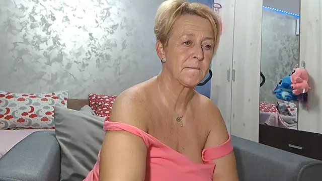 RosesandLillies online show from June 2026 05:18:02 PM