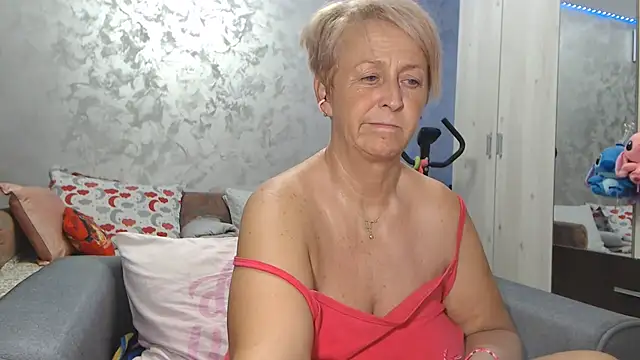 RosesandLillies online show from July 2026 05:30:02 PM
