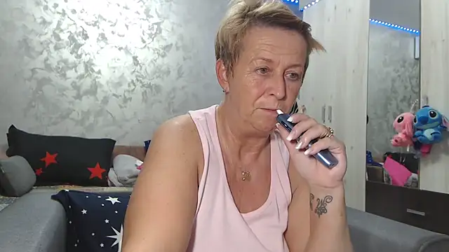 RosesandLillies online show from April 2026 05:08:02 PM