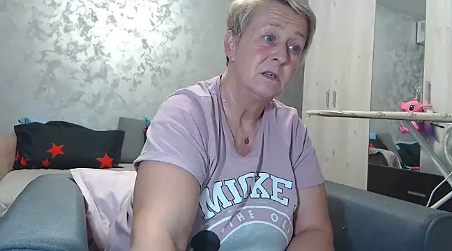 RosesandLillies online show from March 2025 05:49:01 PM