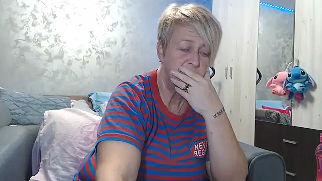 RosesandLillies online show from March 2026 05:53:02 PM