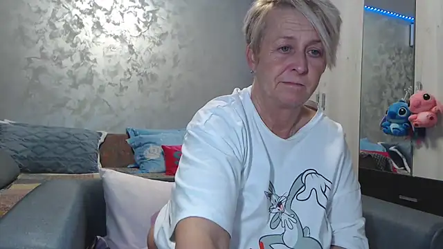 RosesandLillies online show from February 2026 07:46:02 PM