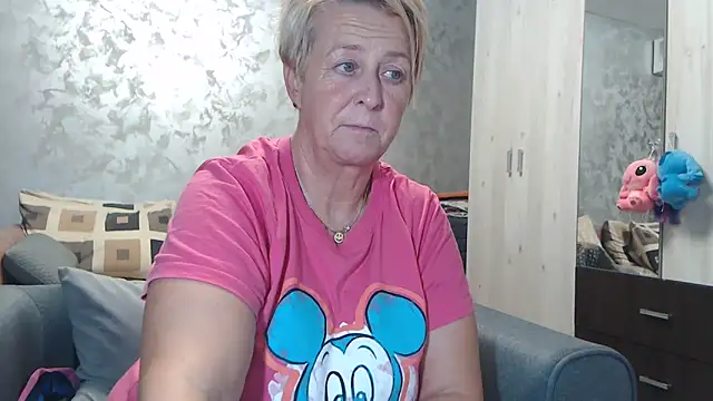 RosesandLillies online show from October 2025 04:52:01 PM