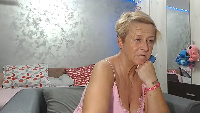 RosesandLillies online show from June 2026 05:11:01 PM
