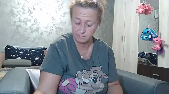 RosesandLillies online show from March 2025 04:40:02 PM