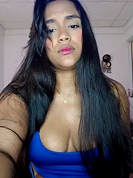 Snapshot of victoria_roussee chatting on January 2026 08:16:02 PM victoria roussee online show from January 2026 08:16:02 PM