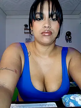 Snapshot of victoria_roussee chatting on November 2025 10:19:02 AM victoria roussee online show from November 2025 10:19:02 AM