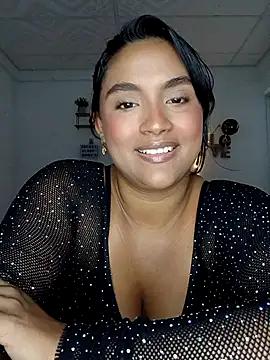 Snapshot of victoria_roussee chatting on February 2026 04:54:02 AM victoria roussee online show from February 2026 04:54:02 AM