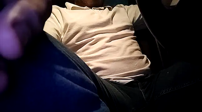 Snapshot of uncutalyxOF chatting on February 2025 04:57:01 AM uncutalyxOF online show from February 2025 04:57:01 AM