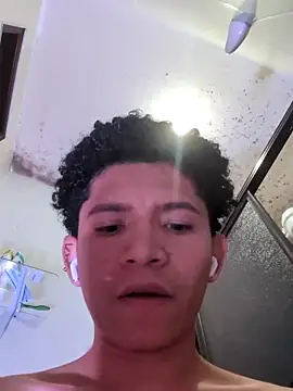 Magno 03 online show from October 2025 10:20:01 PM