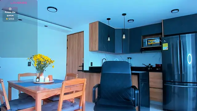 fitnolan online show from January 2026 03:38:01 PM