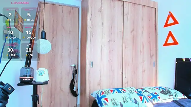 fitnolan online show from November 2025 01:39:02 PM