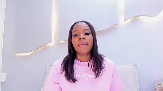 Snapshot of EmilyDiaaz chatting on April 2026 12:19:02 PM EmilyDiaaz online show from April 2026 12:19:02 PM