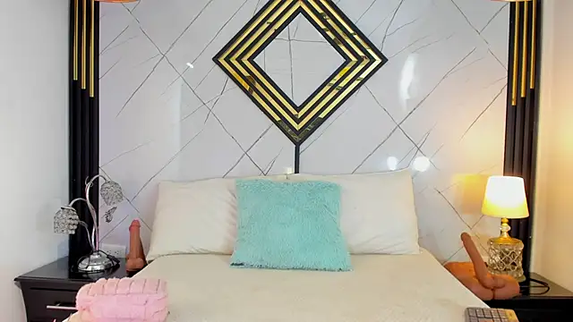 Snapshot of EmilyDiaaz chatting on October 2025 12:26:02 PM EmilyDiaaz online show from October 2025 12:26:02 PM