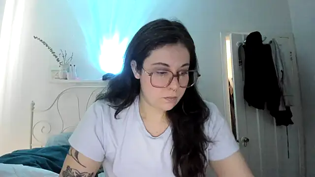 Snapshot of Rosiee69_ chatting on February 2025 06:56:02 PM Rosiee69  online show from February 2025 06:56:02 PM