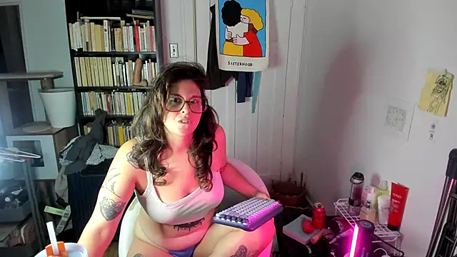 Snapshot of Rosiee69_ chatting on September 2025 10:37:02 PM Rosiee69  online show from September 2025 10:37:02 PM