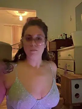 Snapshot of Rosiee69_ chatting on March 2025 01:15:02 PM Rosiee69  online show from March 2025 01:15:02 PM