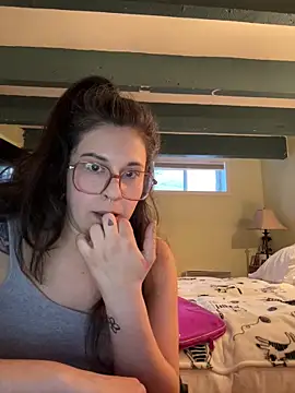 Snapshot of Rosiee69_ chatting on March 2025 10:23:02 PM Rosiee69  online show from March 2025 10:23:02 PM