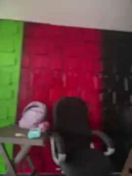 Emily-teen online show from October 2025 02:07:02 PM