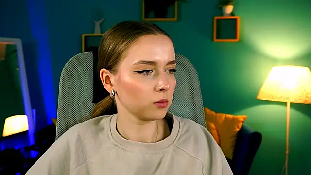 JenniferGraces online show from March 2025 12:25:02 PM