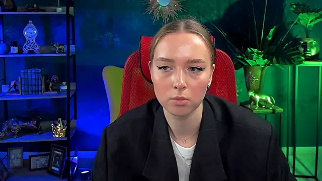 JenniferGraces online show from March 2025 11:36:02 AM