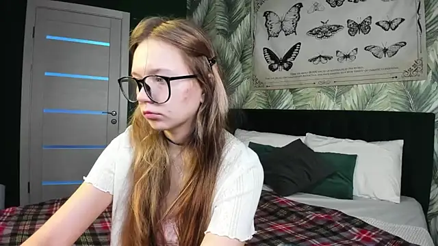 boozekirs  online show from November 2025 03:17:02 AM